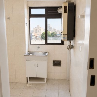 Apartamentos com 110m², 3 quartos (sendo 1 suíte), 1 garagem, no bairro Kobrasol em São José