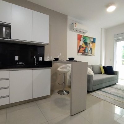 Studio Residencial com 34m², 1 quarto, 1 garagem, no bairro Lagoa da Conceição em Florianópolis