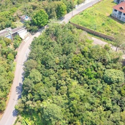 Terrenos Residenciais com 1910m², no bairro João Paulo em Florianópolis