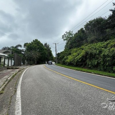 Terrenos Residenciais com 1910m², no bairro João Paulo em Florianópolis