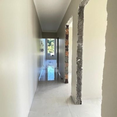 Sobrado Residencial com 190m², 3 quartos (sendo 1 suíte), 2 garagens, no bairro São João Do Rio Vermelho em Florianópolis