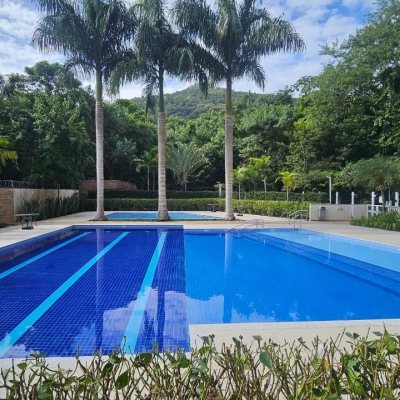 Apartamentos com 72m², 2 quartos (sendo 1 suíte), 1 garagem, no bairro Saco Grande em Florianópolis
