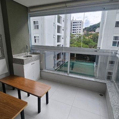 Apartamentos com 72m², 2 quartos (sendo 1 suíte), 1 garagem, no bairro Saco Grande em Florianópolis