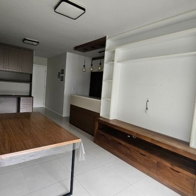 Apartamentos com 72m², 2 quartos (sendo 1 suíte), 1 garagem, no bairro Saco Grande em Florianópolis
