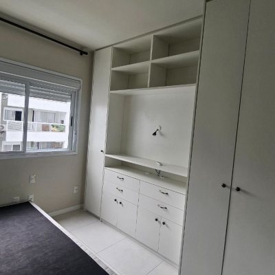 Apartamentos com 72m², 2 quartos (sendo 1 suíte), 1 garagem, no bairro Saco Grande em Florianópolis