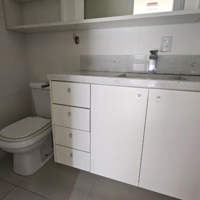 Apartamentos com 72m², 2 quartos (sendo 1 suíte), 1 garagem, no bairro Saco Grande em Florianópolis