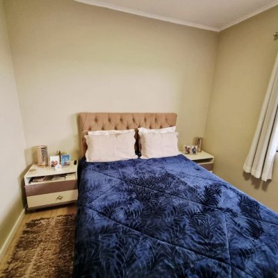 Casa Residencial com 142m², 4 quartos (sendo 1 suíte), 2 garagens, no bairro Balneário em Florianópolis