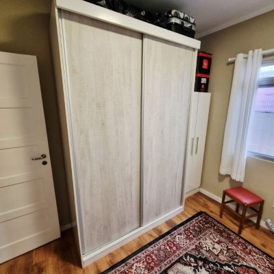 Casa Residencial com 142m², 4 quartos (sendo 1 suíte), 2 garagens, no bairro Balneário em Florianópolis