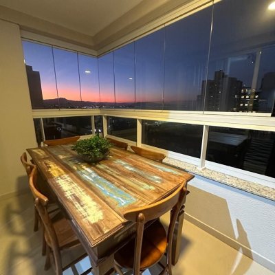 Apartamentos com 94m², 3 quartos (sendo 1 suíte), 2 garagens, no bairro Jardim Atlântico em Florianópolis