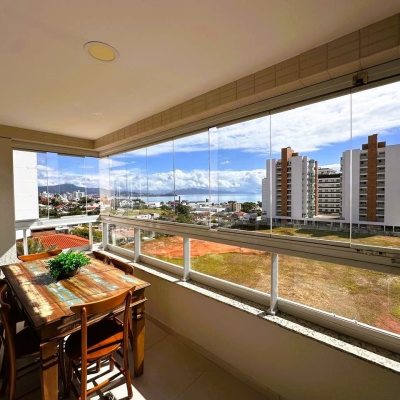Apartamentos com 94m², 3 quartos (sendo 1 suíte), 2 garagens, no bairro Jardim Atlântico em Florianópolis