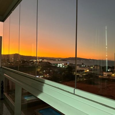 Apartamentos com 94m², 3 quartos (sendo 1 suíte), 2 garagens, no bairro Jardim Atlântico em Florianópolis
