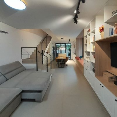 Casa Residencial com 123m², 3 quartos (sendo 1 suíte), 2 garagens, no bairro Campeche em Florianópolis