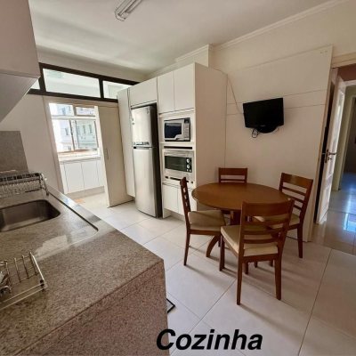 Apartamentos com 144m², 3 quartos (sendo 2 suítes), 1 garagem, no bairro Centro em Florianópolis