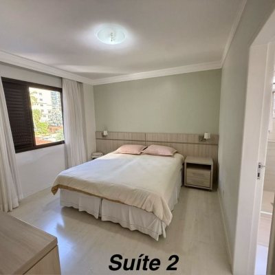 Apartamentos com 144m², 3 quartos (sendo 2 suítes), 1 garagem, no bairro Centro em Florianópolis