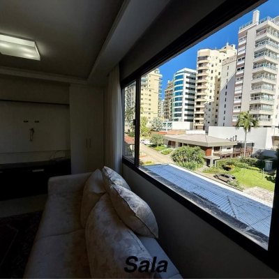 Apartamentos com 144m², 3 quartos (sendo 2 suítes), 1 garagem, no bairro Centro em Florianópolis