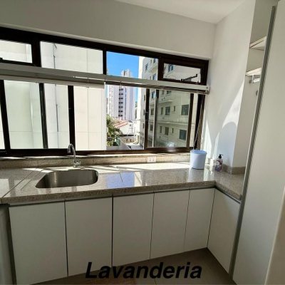 Apartamentos com 144m², 3 quartos (sendo 2 suítes), 1 garagem, no bairro Centro em Florianópolis