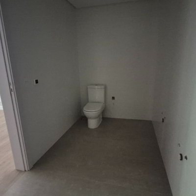 Apartamentos com 130m², 3 quartos (sendo 1 suíte), 2 garagens, no bairro Jurerê em Florianópolis
