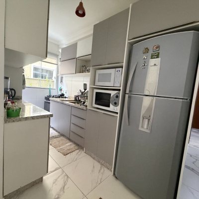 Apartamentos com 61m², 2 quartos (sendo 1 suíte), 1 garagem, no bairro Ingleses do Rio Vermelho em Florianópolis
