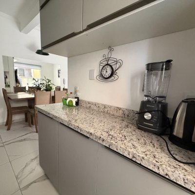 Apartamentos com 61m², 2 quartos (sendo 1 suíte), 1 garagem, no bairro Ingleses do Rio Vermelho em Florianópolis
