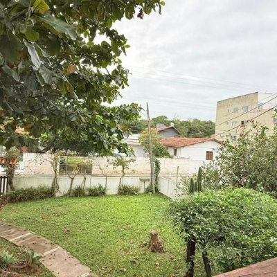 Casa Residencial com 160m², 3 quartos, 2 garagens, no bairro Ingleses do Rio Vermelho em Florianópolis