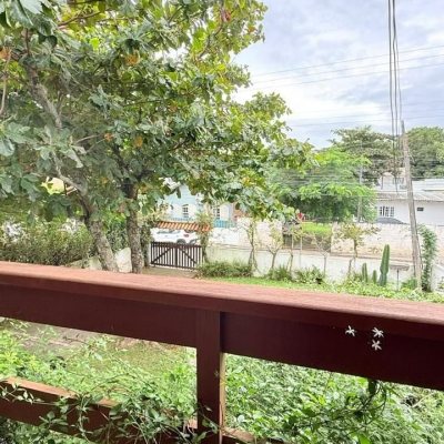 Casa Residencial com 160m², 3 quartos, 2 garagens, no bairro Ingleses do Rio Vermelho em Florianópolis