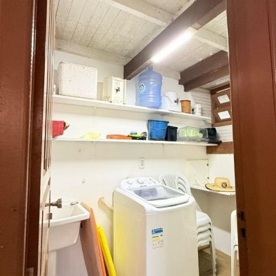 Casa Residencial com 160m², 3 quartos, 2 garagens, no bairro Ingleses do Rio Vermelho em Florianópolis