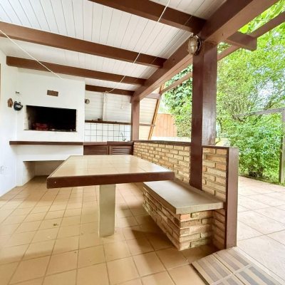 Casa Residencial com 160m², 3 quartos, 2 garagens, no bairro Ingleses do Rio Vermelho em Florianópolis