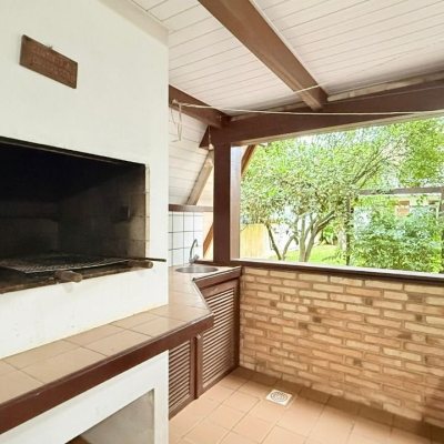 Casa Residencial com 160m², 3 quartos, 2 garagens, no bairro Ingleses do Rio Vermelho em Florianópolis