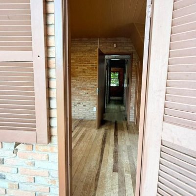 Casa Residencial com 160m², 3 quartos, 2 garagens, no bairro Ingleses do Rio Vermelho em Florianópolis