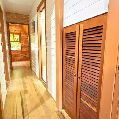 Casa Residencial com 160m², 3 quartos, 2 garagens, no bairro Ingleses do Rio Vermelho em Florianópolis