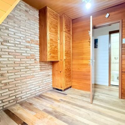 Casa Residencial com 160m², 3 quartos, 2 garagens, no bairro Ingleses do Rio Vermelho em Florianópolis