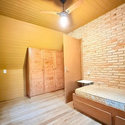 Casa Residencial com 160m², 3 quartos, 2 garagens, no bairro Ingleses do Rio Vermelho em Florianópolis