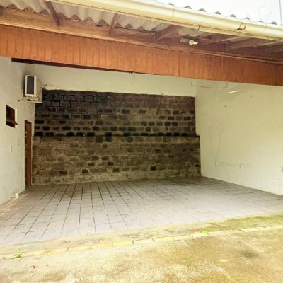 Casa Residencial com 160m², 3 quartos, 2 garagens, no bairro Ingleses do Rio Vermelho em Florianópolis