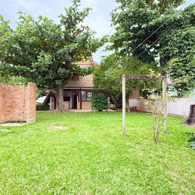 Casa Residencial com 160m², 3 quartos, 2 garagens, no bairro Ingleses do Rio Vermelho em Florianópolis