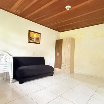 Casa Residencial com 160m², 3 quartos, 2 garagens, no bairro Ingleses do Rio Vermelho em Florianópolis