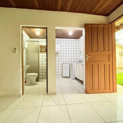 Casa Residencial com 160m², 3 quartos, 2 garagens, no bairro Ingleses do Rio Vermelho em Florianópolis