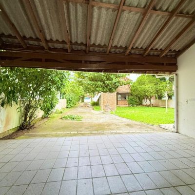 Casa Residencial com 160m², 3 quartos, 2 garagens, no bairro Ingleses do Rio Vermelho em Florianópolis