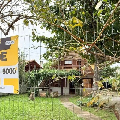 Casa Residencial com 160m², 3 quartos, 2 garagens, no bairro Ingleses do Rio Vermelho em Florianópolis