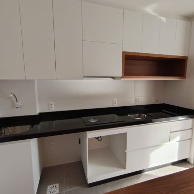 Studio Residencial com 32m², 1 quarto, 1 garagem, no bairro Centro em Florianópolis