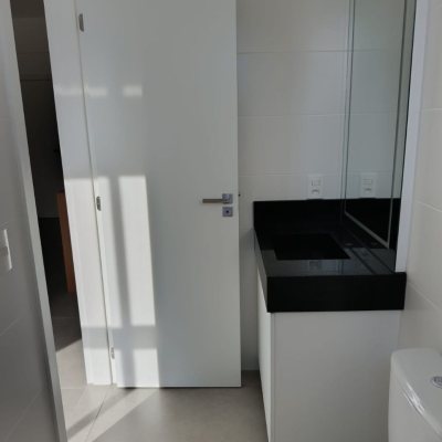 Studio Residencial com 32m², 1 quarto, 1 garagem, no bairro Centro em Florianópolis