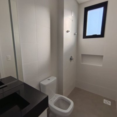 Studio Residencial com 32m², 1 quarto, 1 garagem, no bairro Centro em Florianópolis