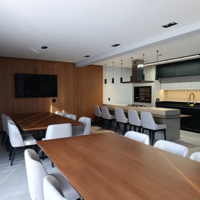 Studio Residencial com 32m², 1 quarto, 1 garagem, no bairro Centro em Florianópolis