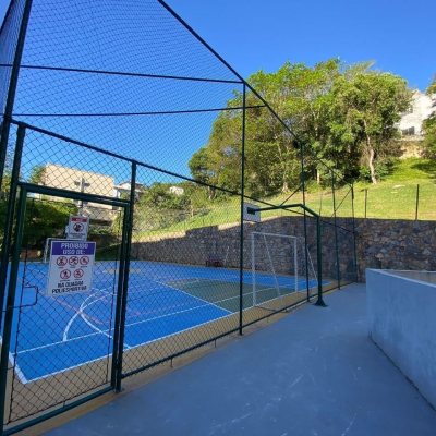 Apartamentos com 79m², 3 quartos (sendo 1 suíte), 2 garagens, no bairro Forquilhinha em São José