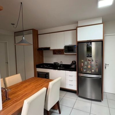 Apartamentos com 46m², 2 quartos, 1 garagem, no bairro Sertão Do Maruim em São José