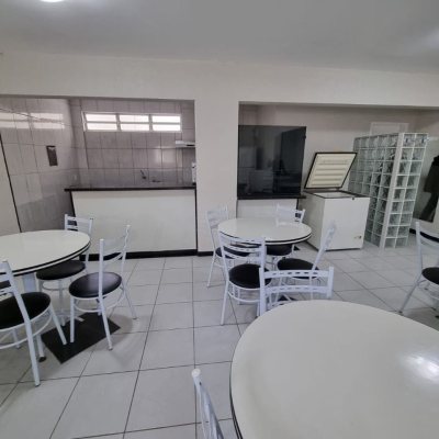 Apartamentos com 74m², 2 quartos, 1 garagem, no bairro Balneário em Florianópolis
