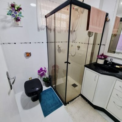 Apartamentos com 74m², 2 quartos, 1 garagem, no bairro Balneário em Florianópolis