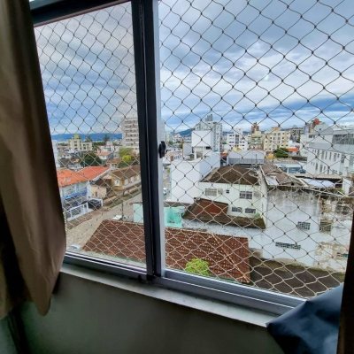 Apartamentos com 74m², 2 quartos, 1 garagem, no bairro Balneário em Florianópolis