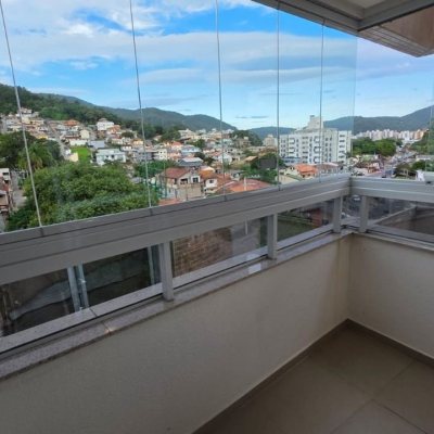 Apartamentos com 79m², 2 quartos (sendo 1 suíte), 2 garagens, no bairro Itacorubi em Florianópolis