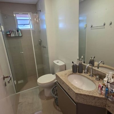 Apartamentos com 79m², 2 quartos (sendo 1 suíte), 2 garagens, no bairro Itacorubi em Florianópolis