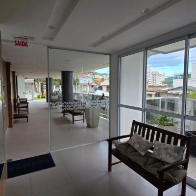 Apartamentos com 79m², 2 quartos (sendo 1 suíte), 2 garagens, no bairro Itacorubi em Florianópolis